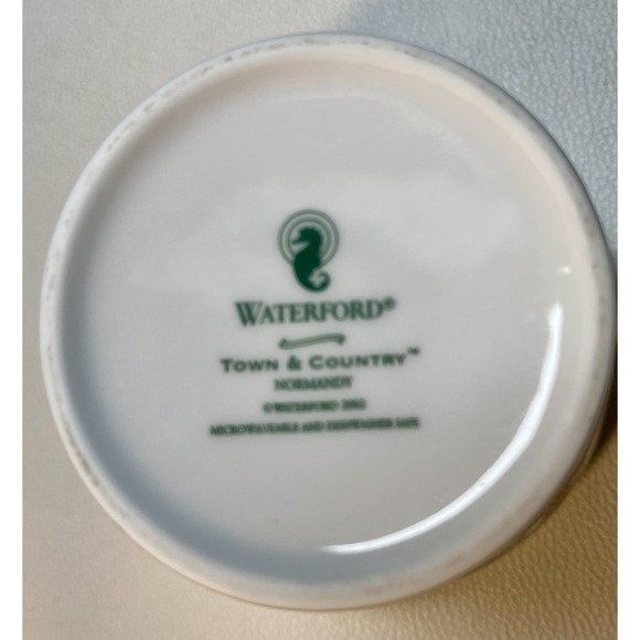 Waterford Town & Country Normandy Creamer Pitcher Blue Floral 4.5" Porcelain EUC - Picture 5 of 6